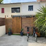 Maisonnette Adossee A Un Mas 2 Chambres