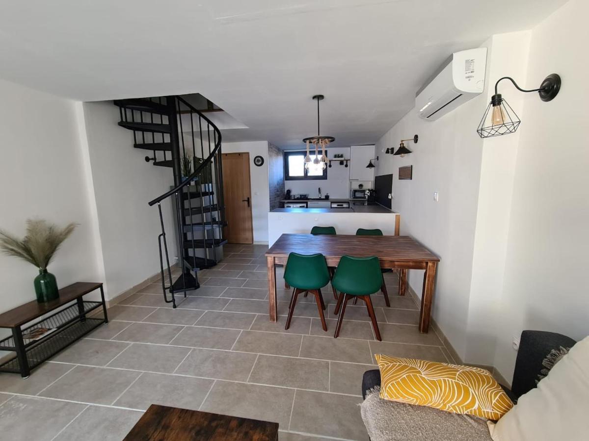 Maisonnette Adossee A Un Mas 2 Casa de férias *